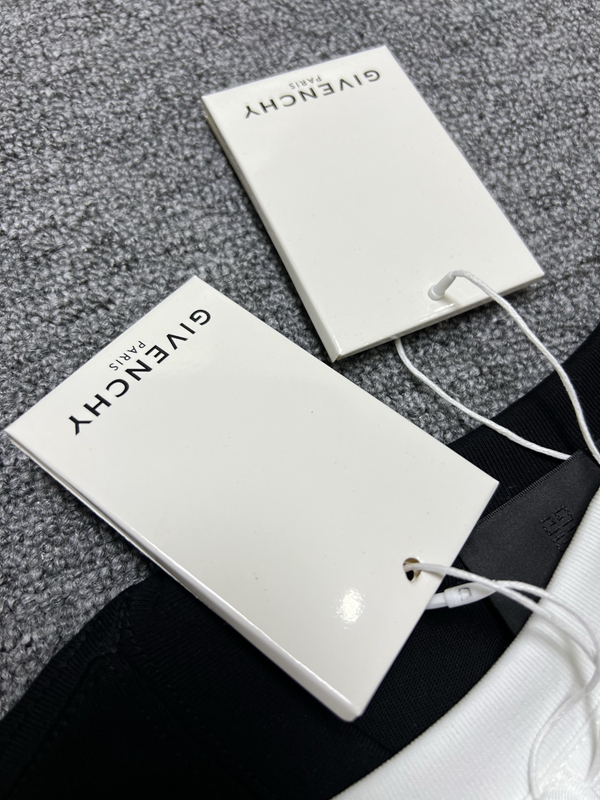 ブランドTシャツ角部分ディテール